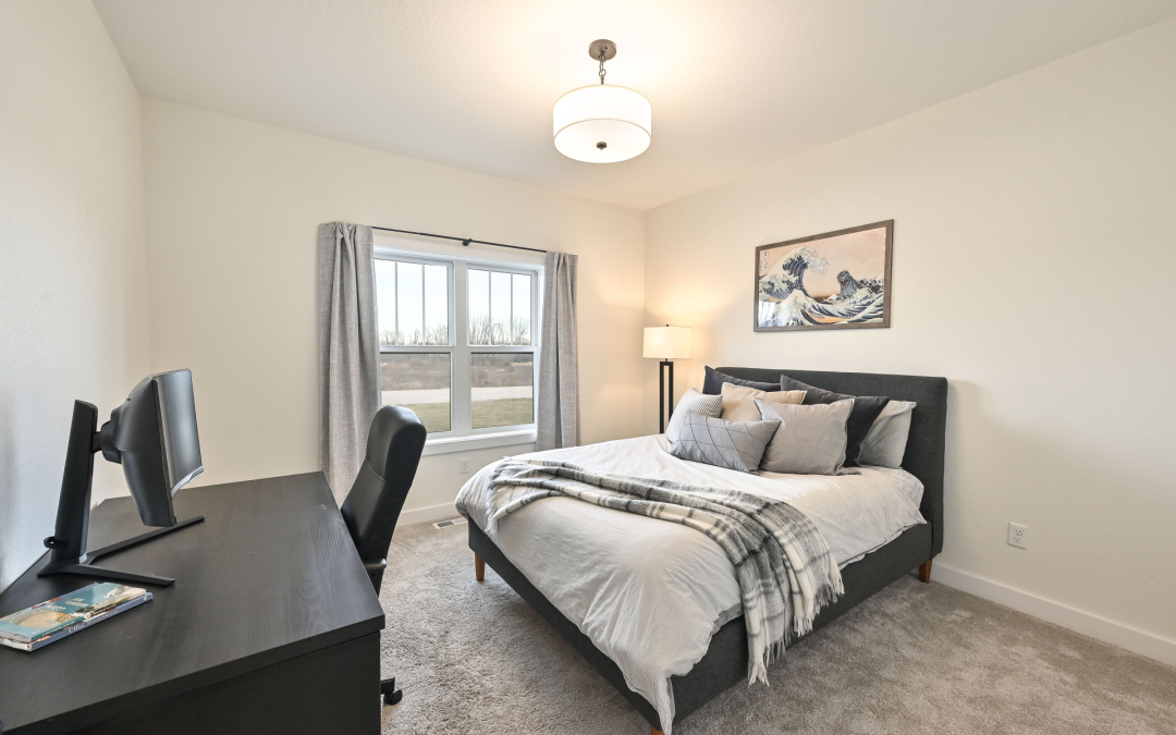 Designing the Perfect Guest Suite for Summer Visitors
